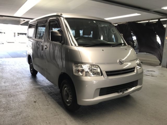 5003 Toyota Town ace van S402M 2018 г. (NISSAN Osaka)